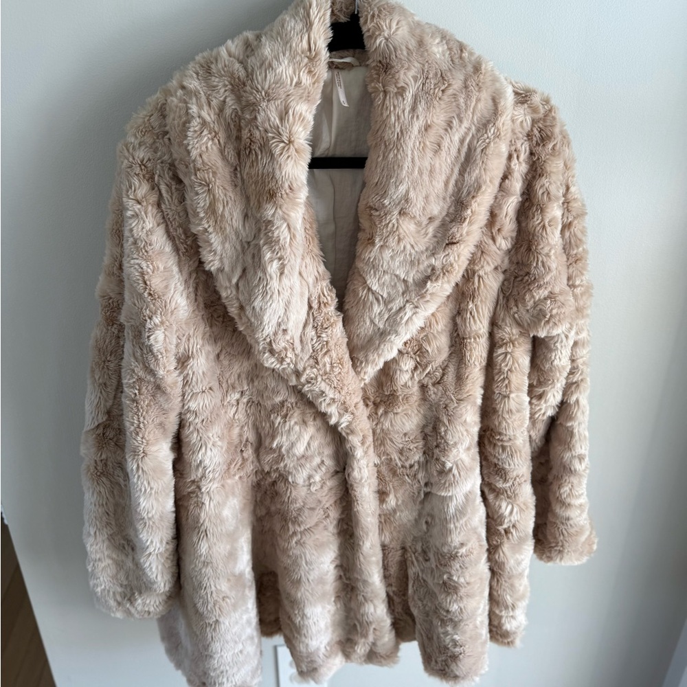 Free People Faux Fur Swing Bliss Coat - Beige/Cream - Size Small